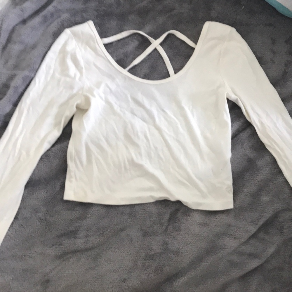 Long sleeve crop top